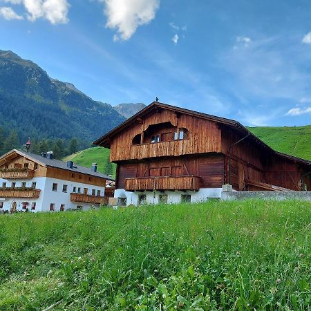 Mooserhof กัมโปตูเรส ภายนอก รูปภาพ